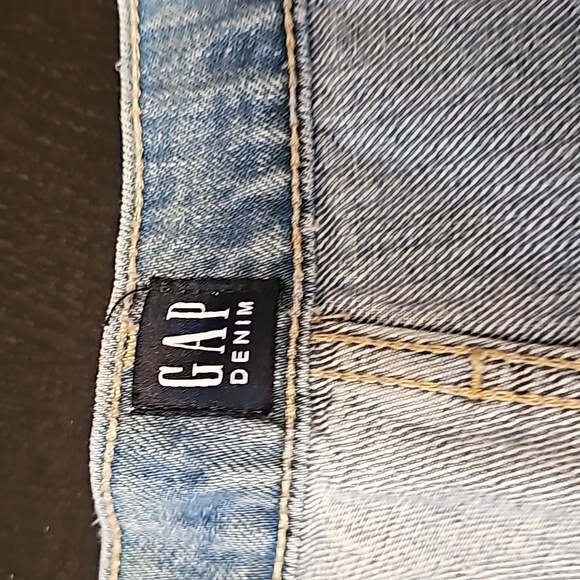 Gap Denim Short - Picture 2 of 6
